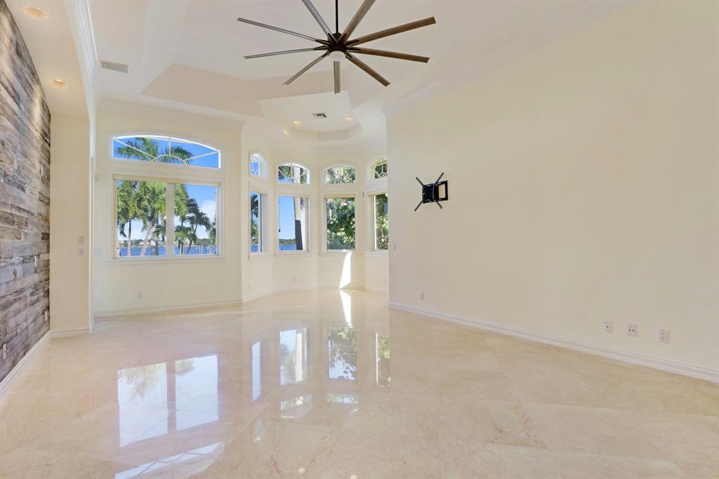 RIVERSIDE - Residential