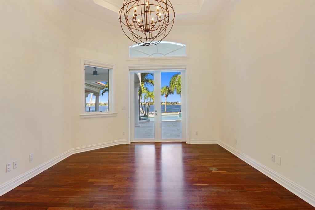 RIVERSIDE - Residential