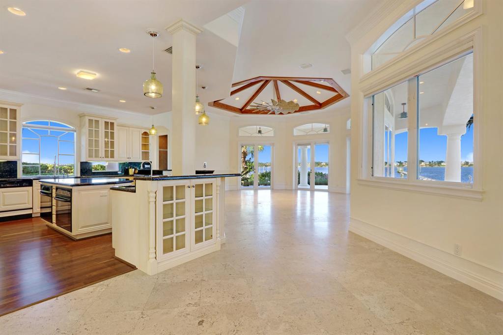 RIVERSIDE - Residential