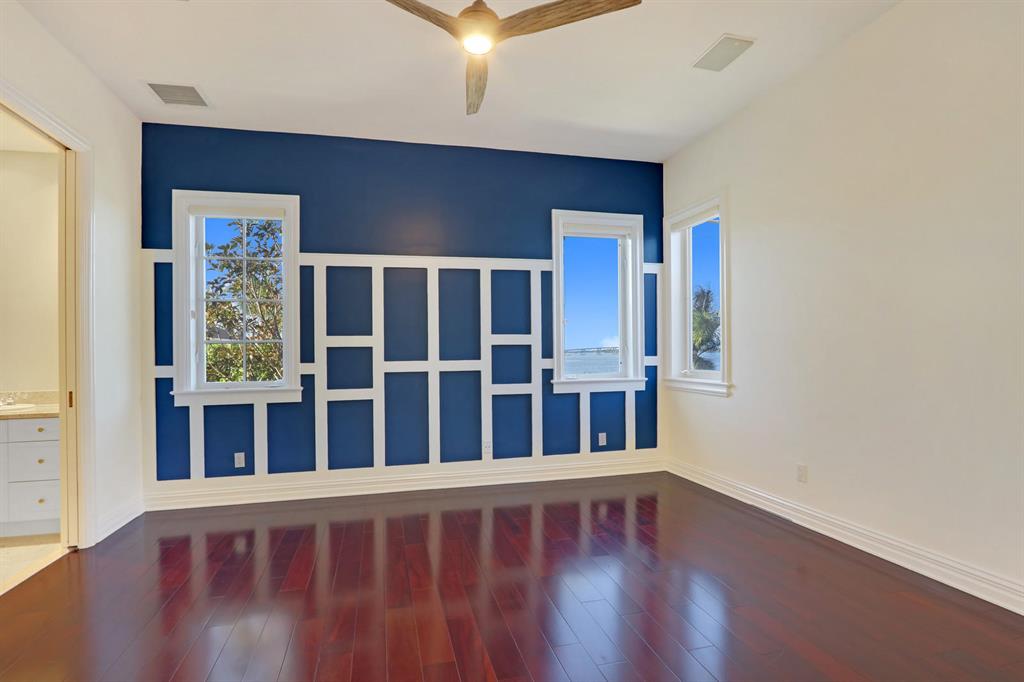 RIVERSIDE - Residential