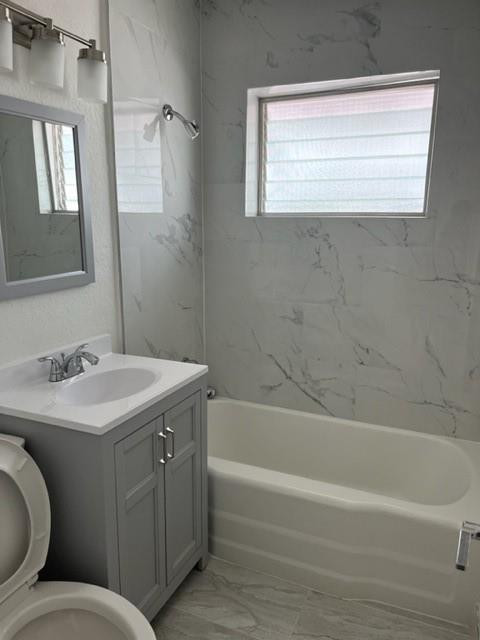 Lyons Park 33-28 B - Residential