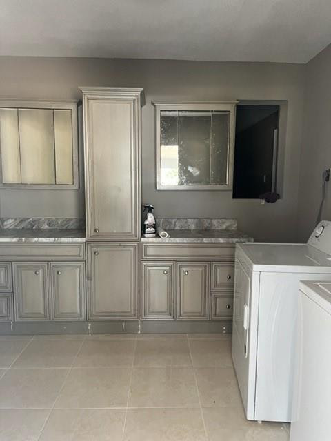 Lyons Park 33-28 B - Residential