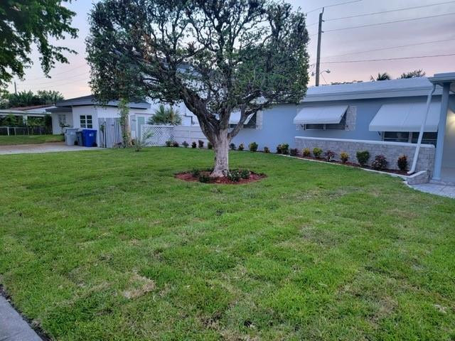 Lyons Park 33-28 B - Residential