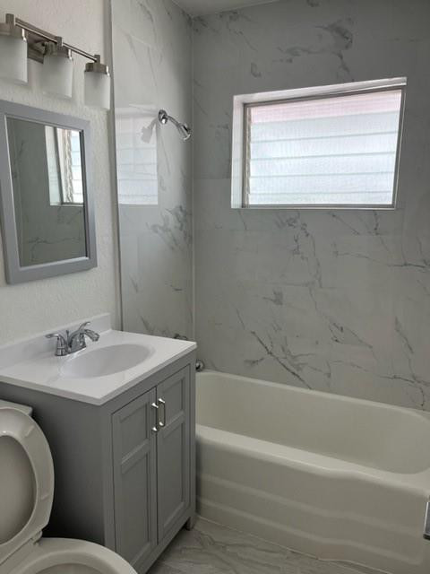 Lyons Park 33-28 B - Residential