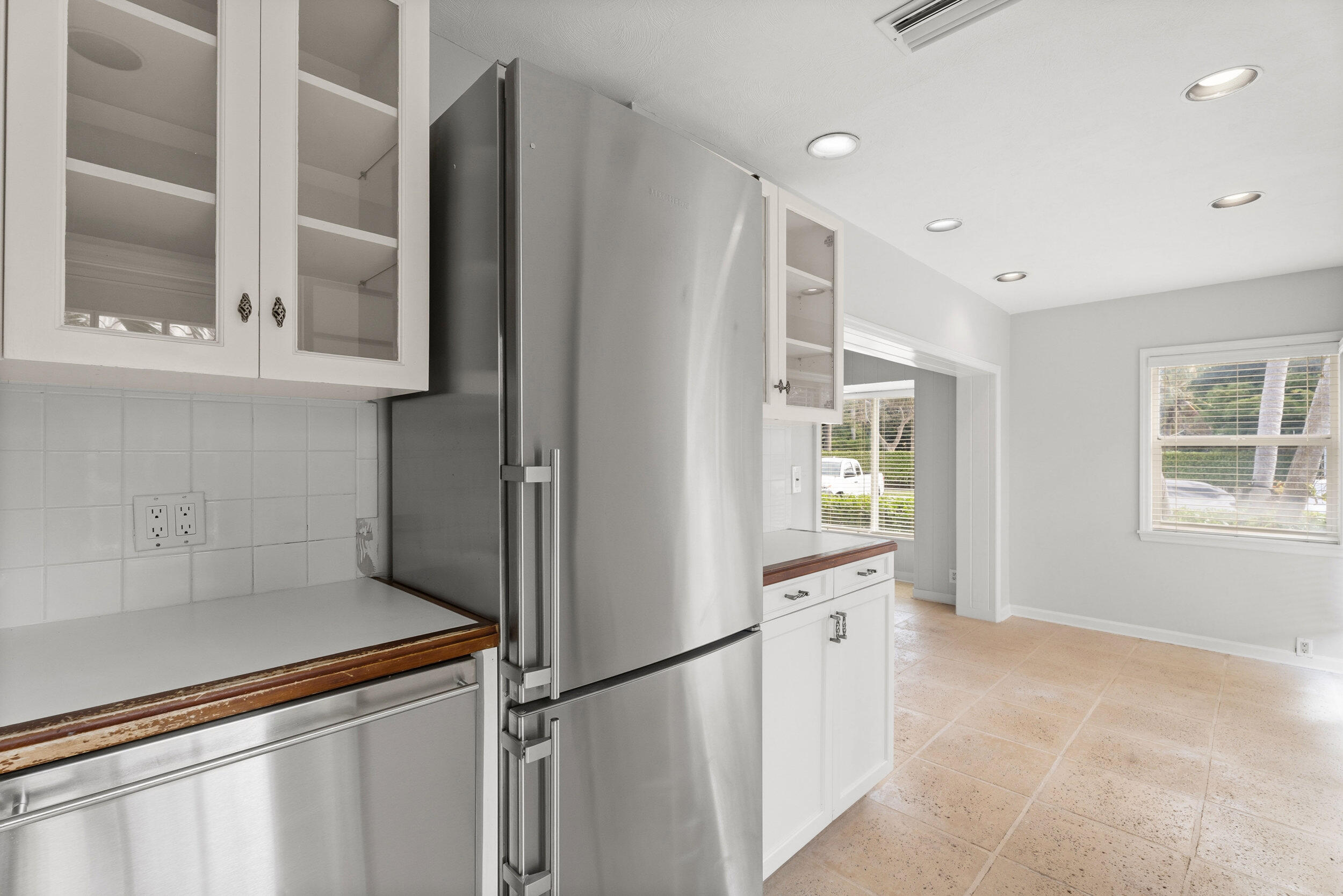 POINT MANALAPAN COTTAGE COLONY - Residential