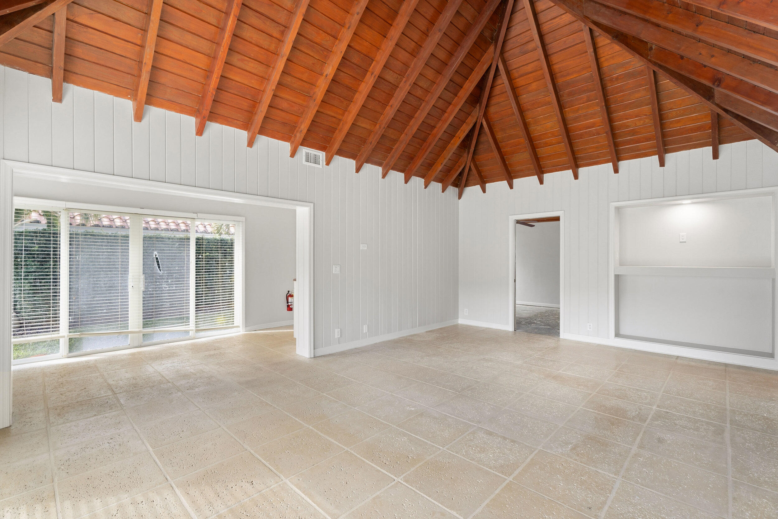 POINT MANALAPAN COTTAGE COLONY - Residential