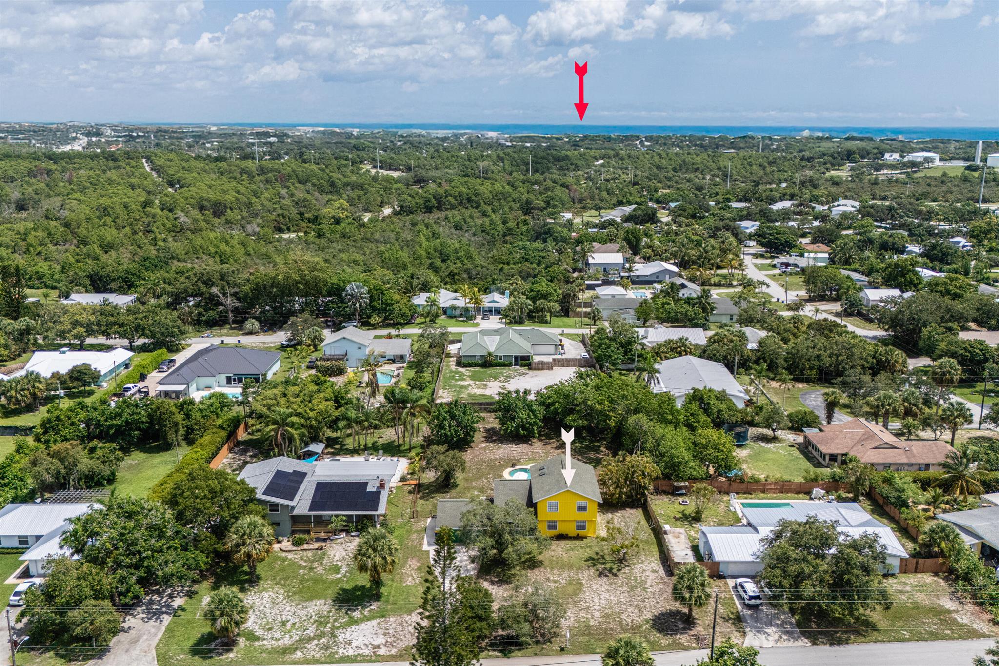 9291 SE Duncan Street, Hobe Sound, FL, 33455/$799,000 4 9291 SE Duncan Street