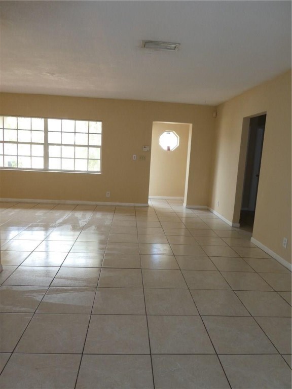 LAUDERDALE LAKES EAST GAT - Residential