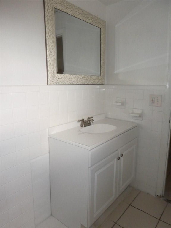 LAUDERDALE LAKES EAST GAT - Residential