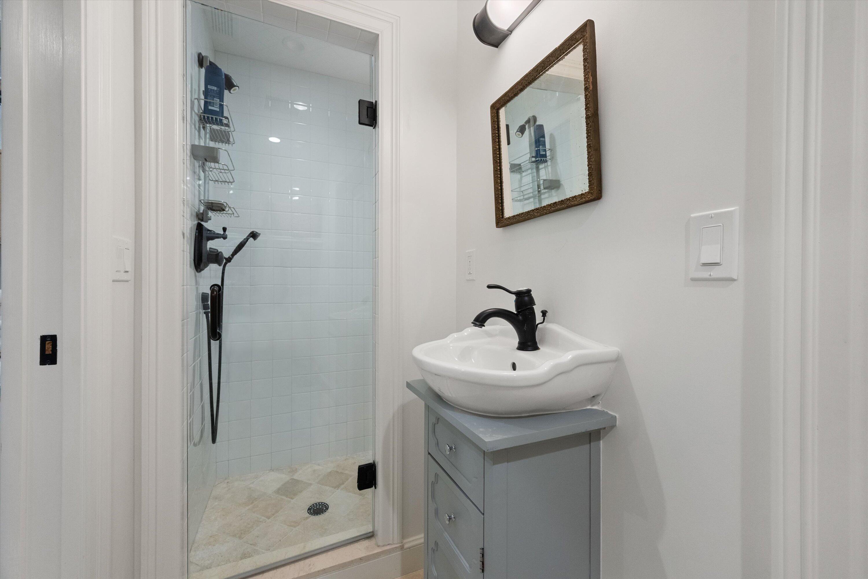 ARAVALE - Residential