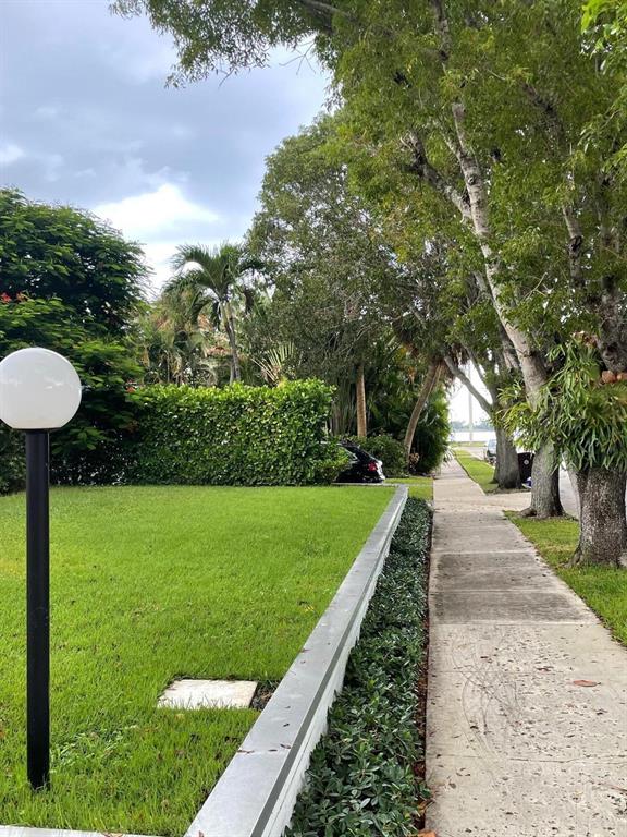 EDGEWATER - Residential