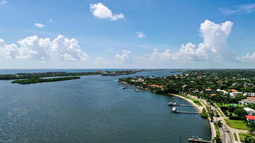 EDGEWATER - Residential