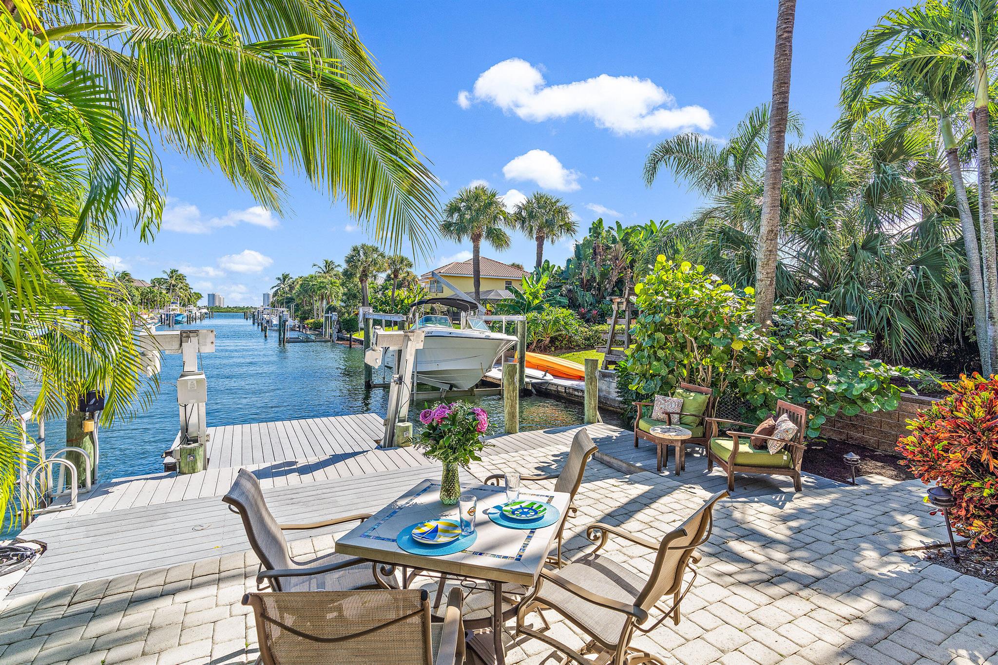 PALM BEACH LAKE WORTH EST - Residential