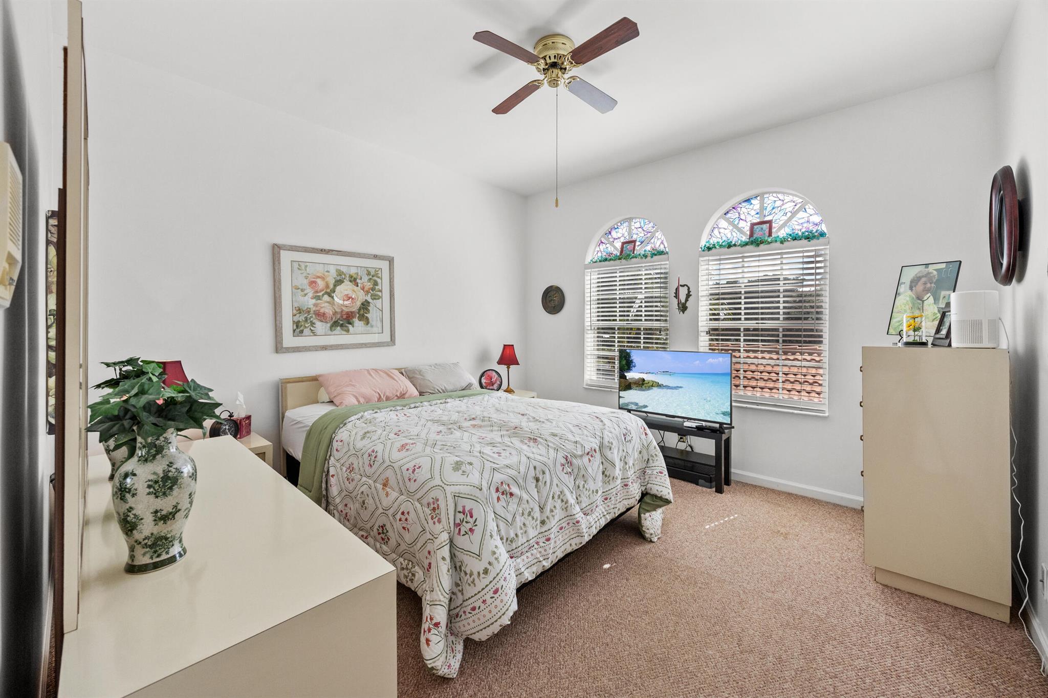 ST ANDREWS GLEN CONDO - Residential