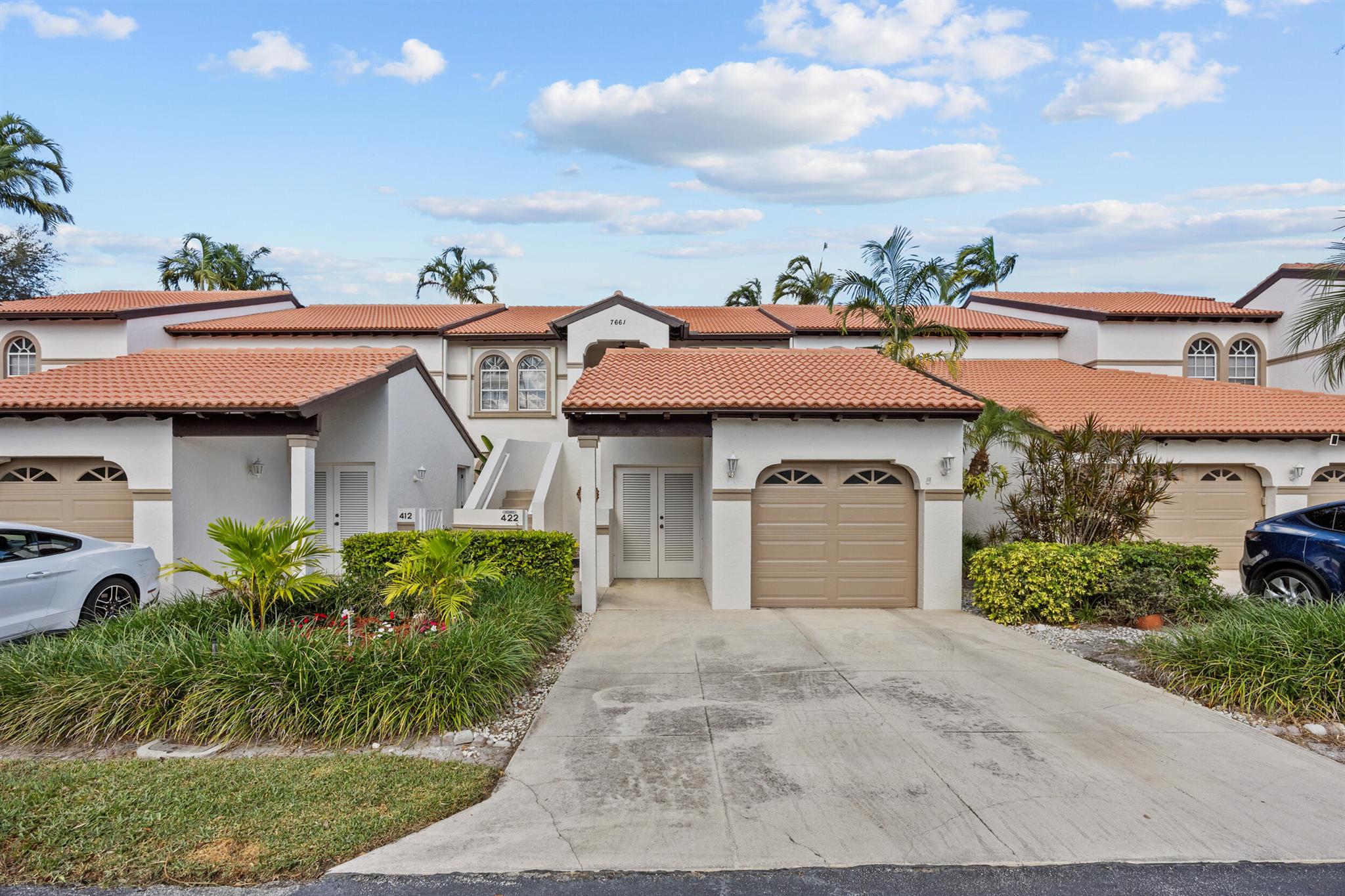 ST ANDREWS GLEN CONDO - Residential