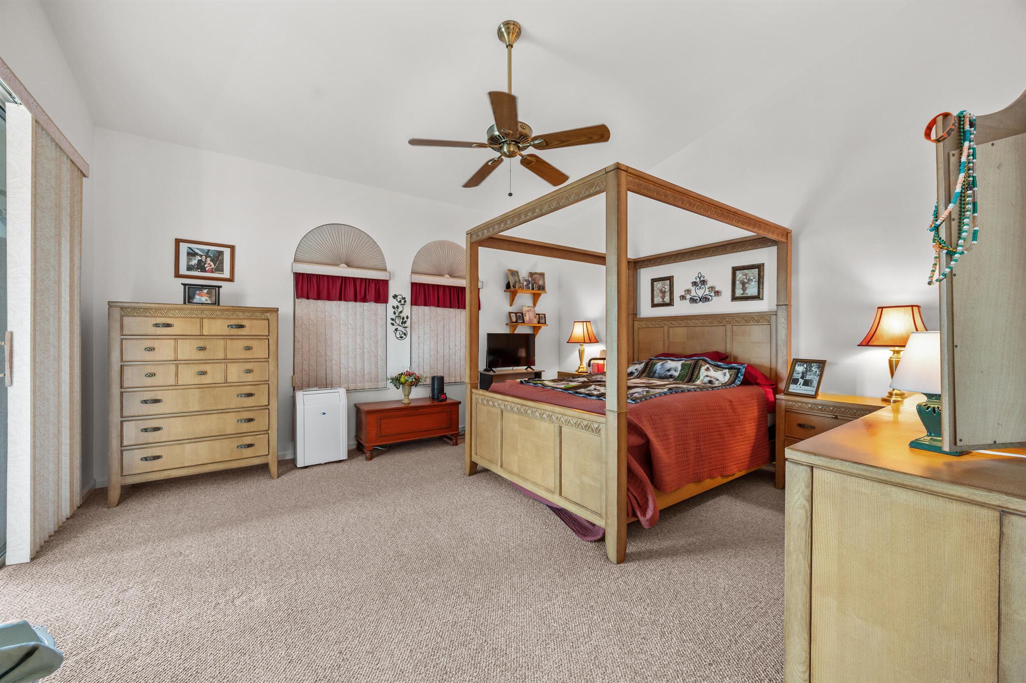 ST ANDREWS GLEN CONDO - Residential