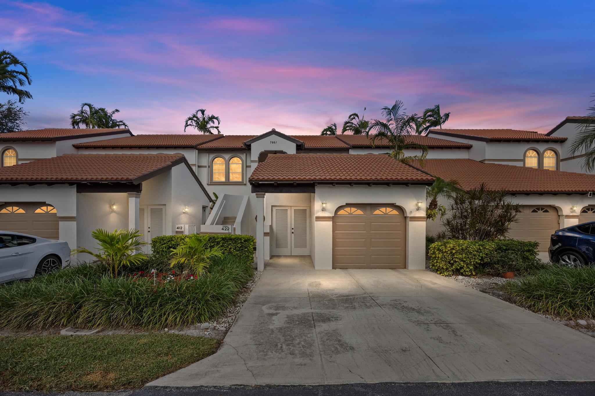 ST ANDREWS GLEN CONDO - Residential