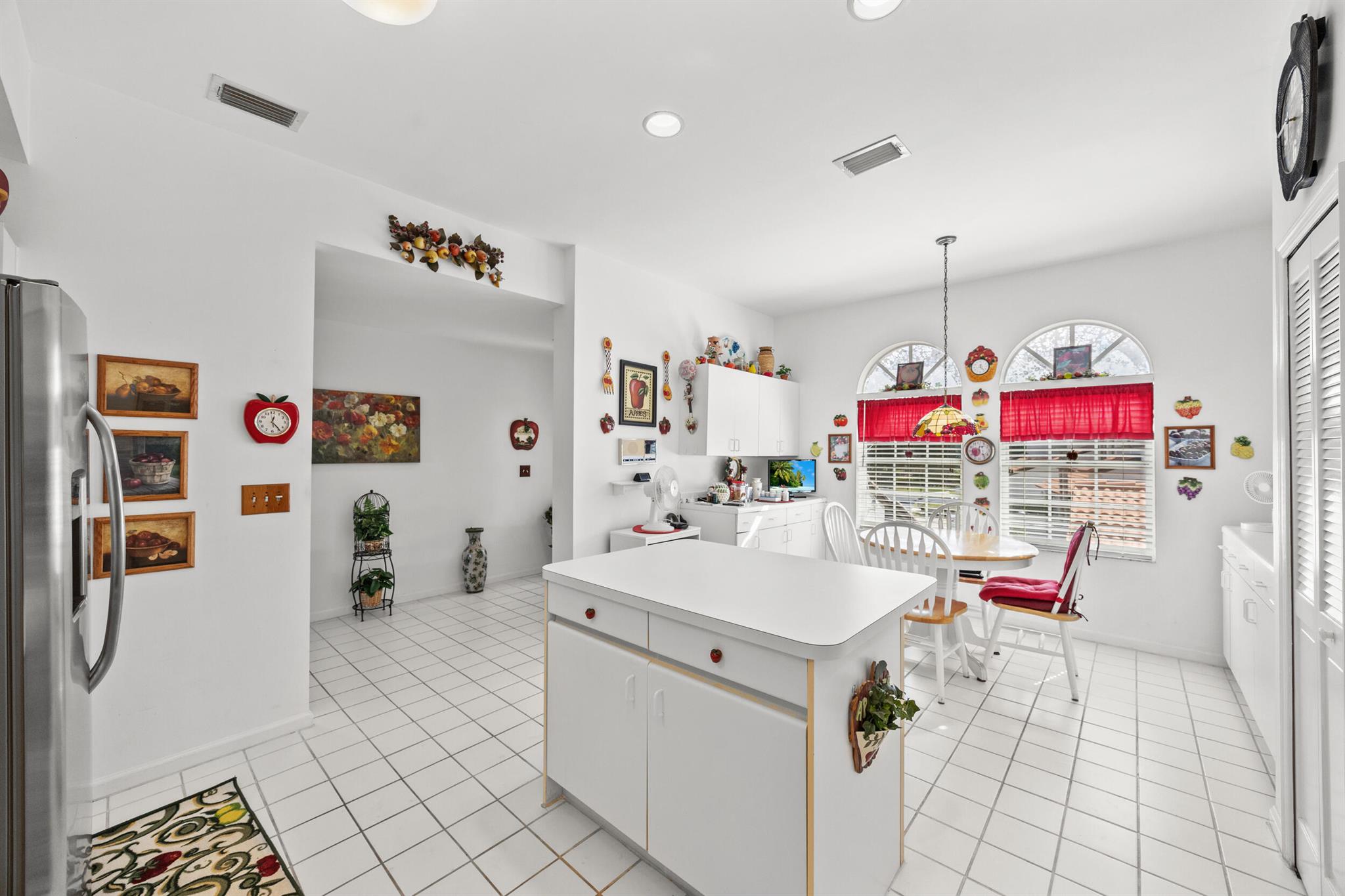 ST ANDREWS GLEN CONDO - Residential