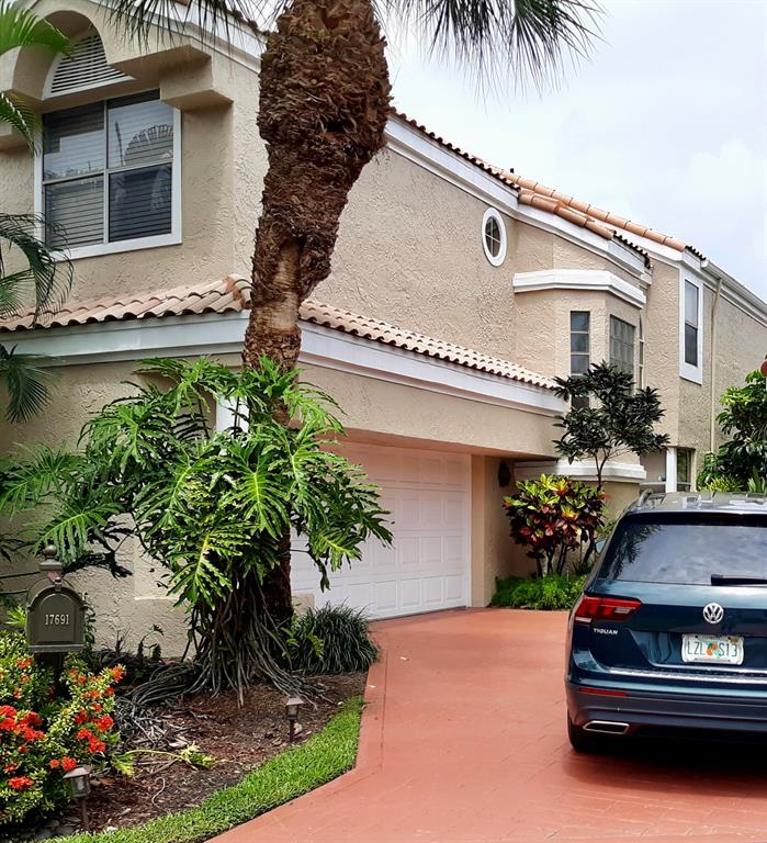 TIFFANY TRACE - Residential Lease