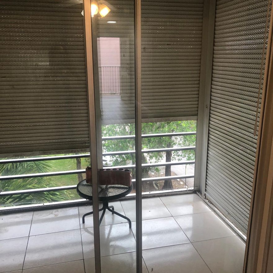 Beautifully updated unit ready for new tenant. Featuring laminate floor throughout, updated kitchen, updated bathroom, newer closet doors, freshly painted. Wont last. Require adequate income, acceptable background check, no evictions. Call listing agent to showing