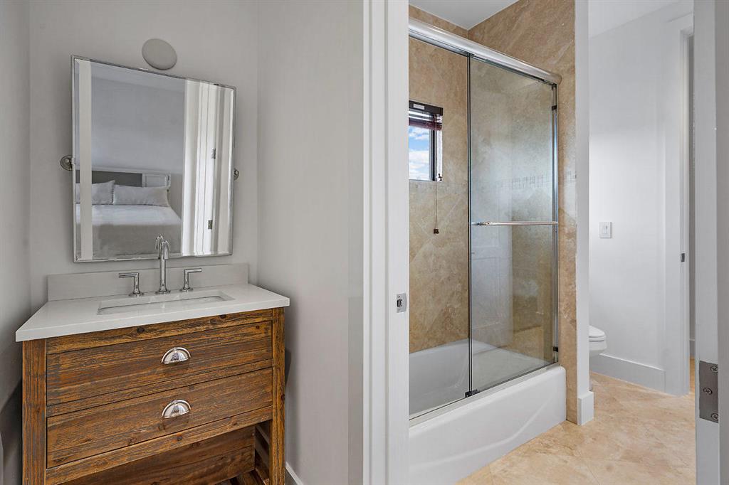 PALM BEACH POINT - Residential