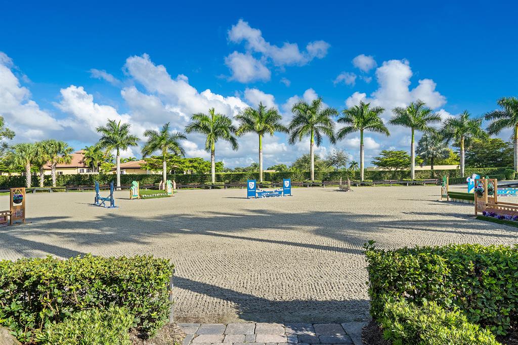 PALM BEACH POINT - Residential