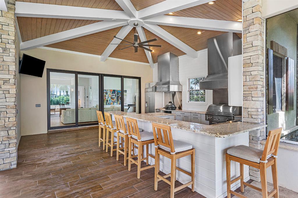 PALM BEACH POINT - Residential