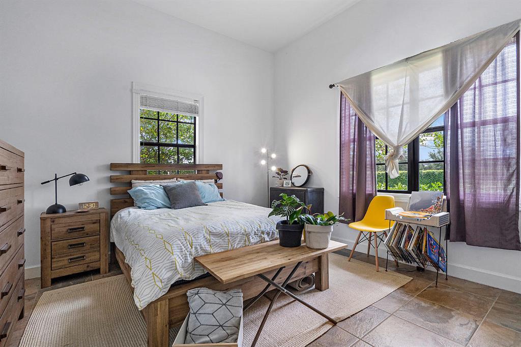 PALM BEACH POINT - Residential