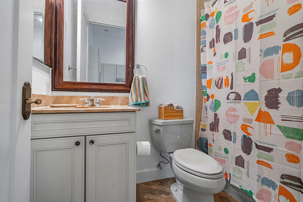 PALM BEACH POINT - Residential