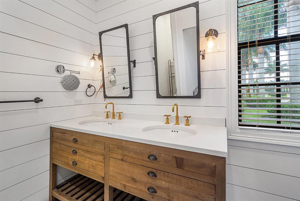 PALM BEACH POINT - Residential