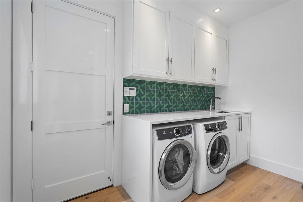 PALM BEACH POINT - Residential