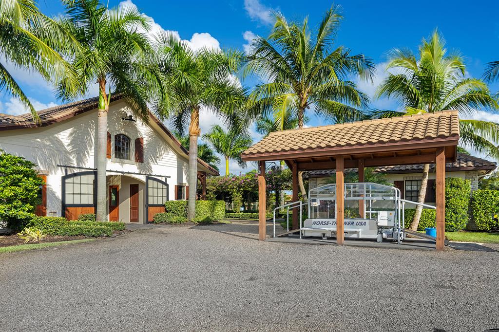 PALM BEACH POINT - Residential