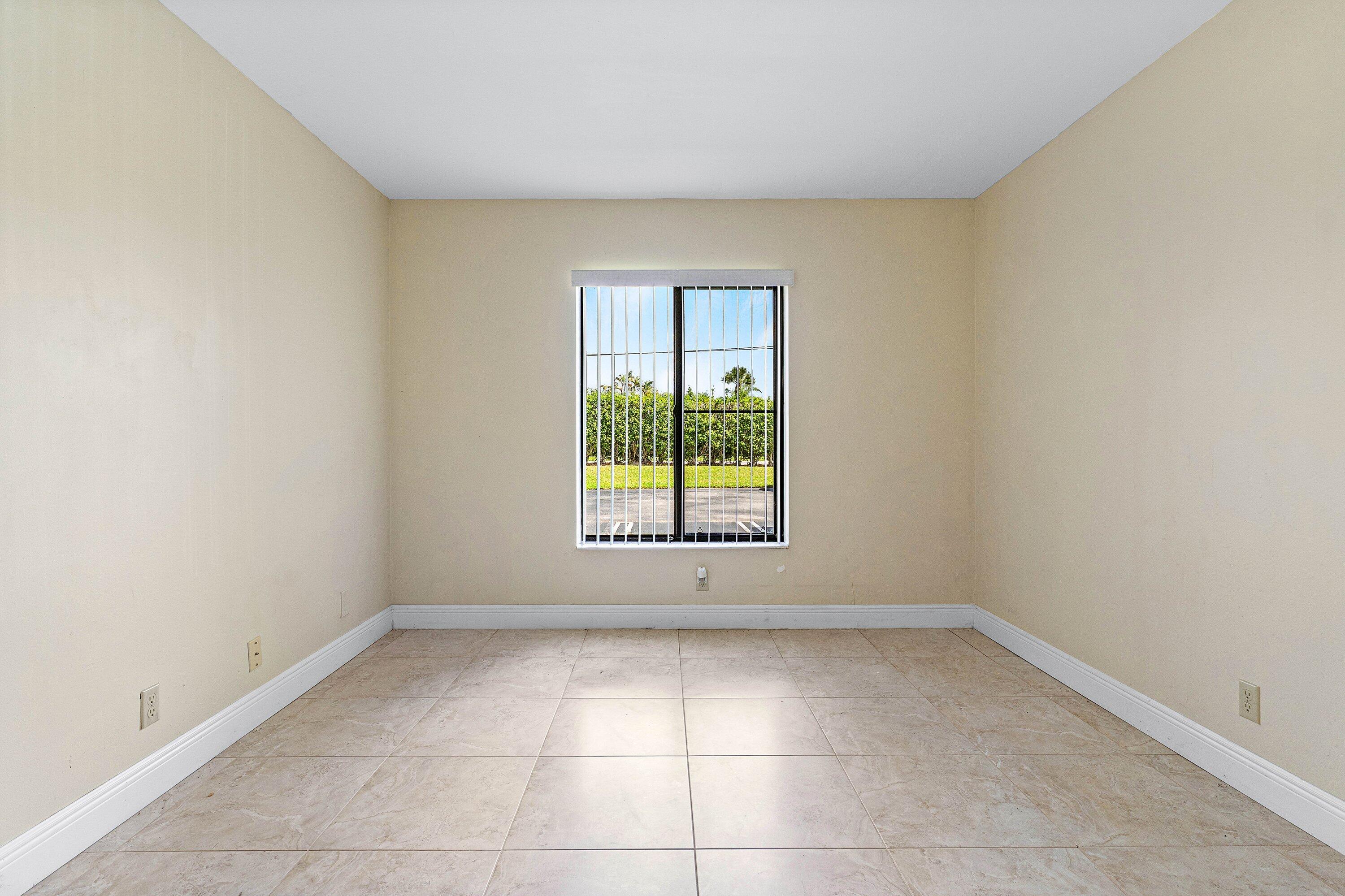 PINE RIDGE NORTH VILLAGE IV CONDO - Residential