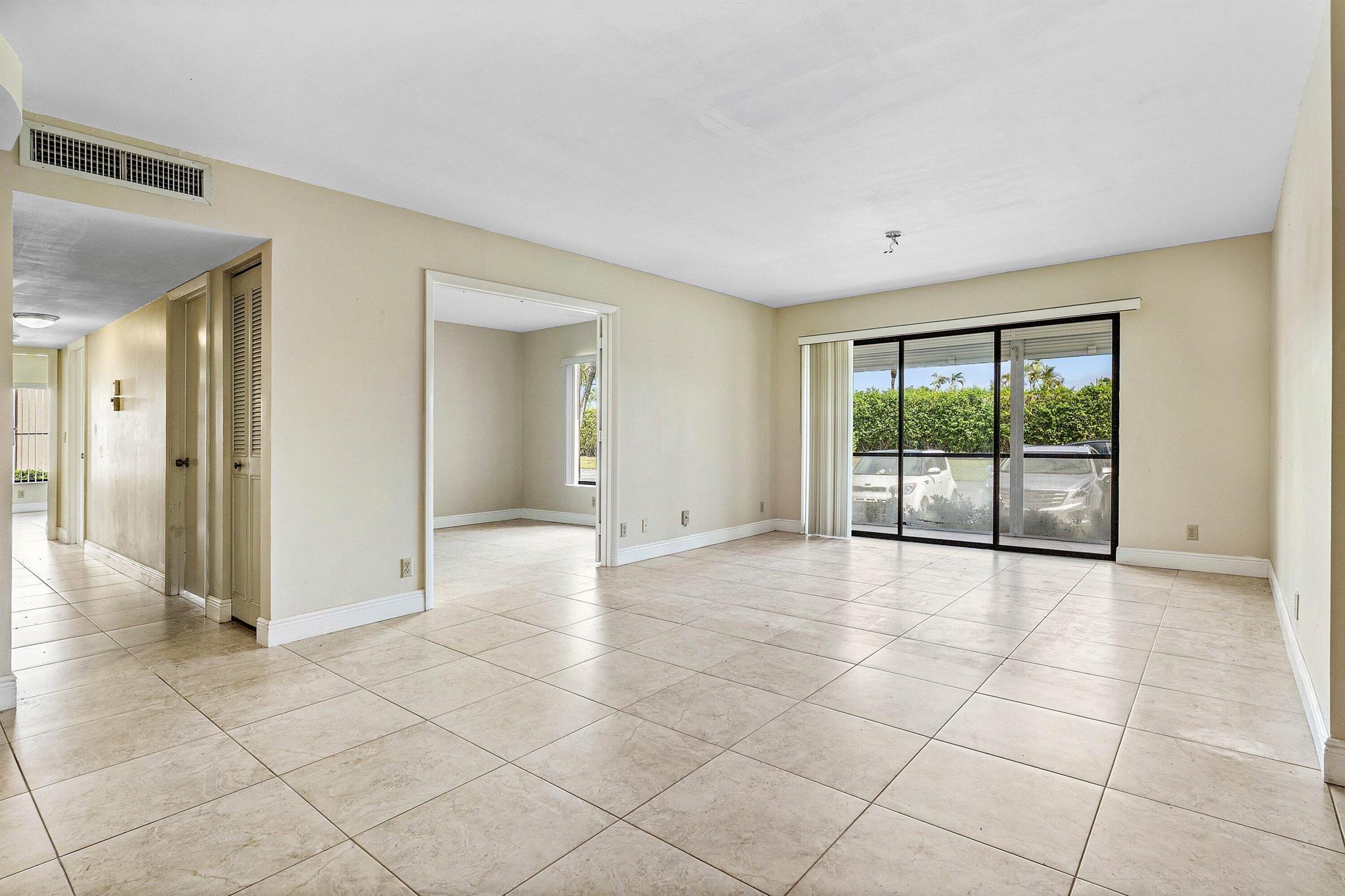 PINE RIDGE NORTH VILLAGE - Residential