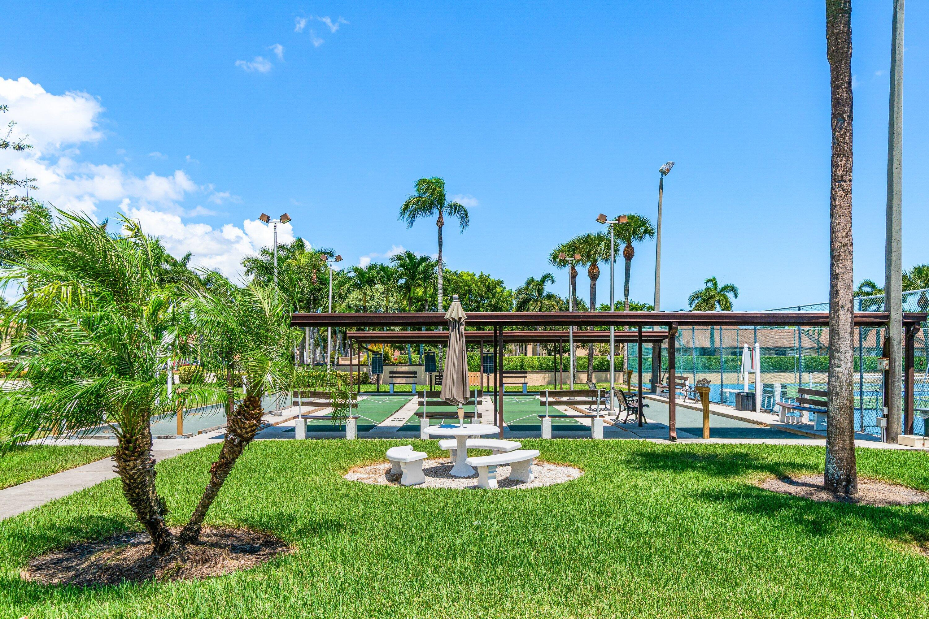 PINE RIDGE NORTH VILLAGE IV CONDO - Residential