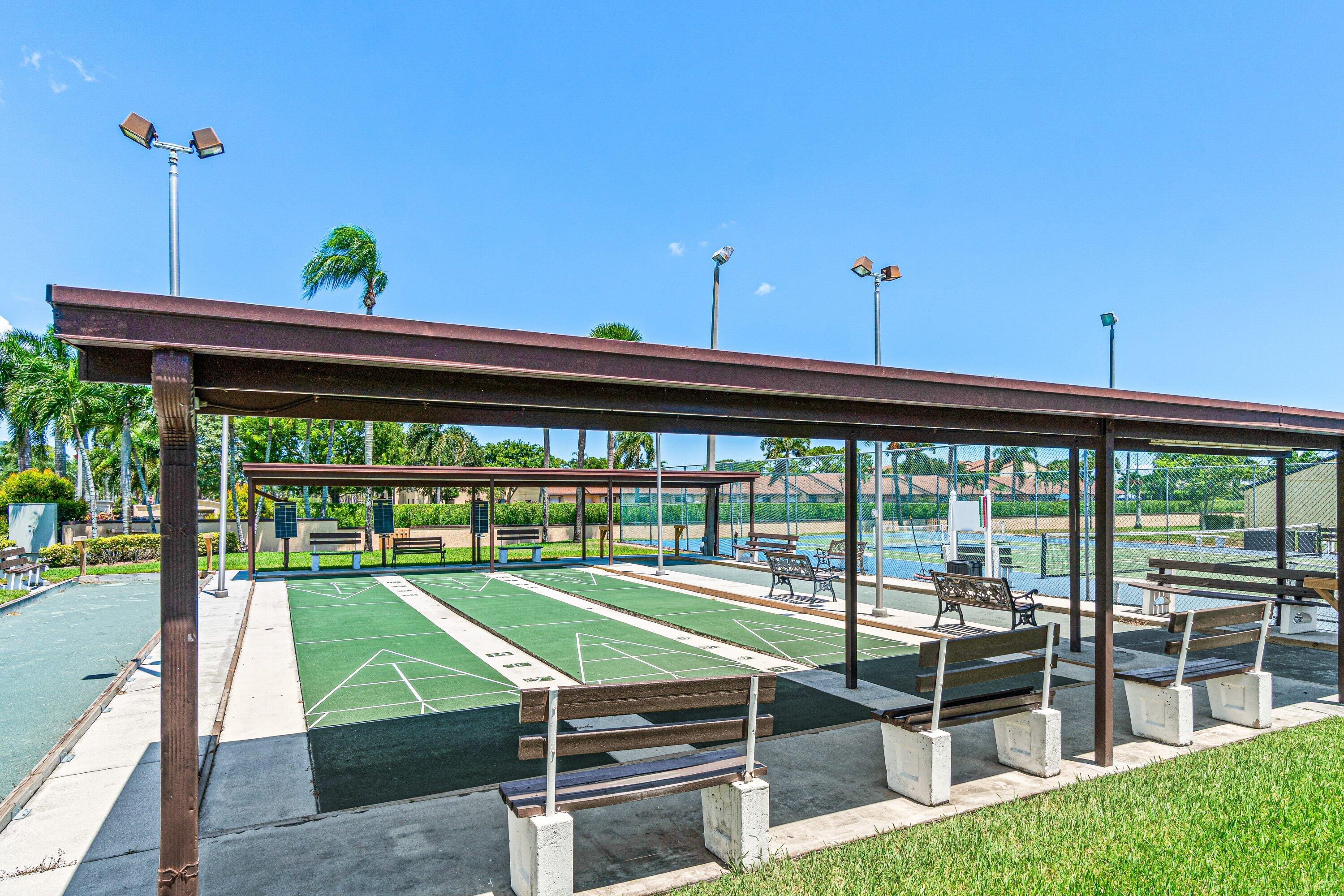 PINE RIDGE NORTH VILLAGE IV CONDO - Residential