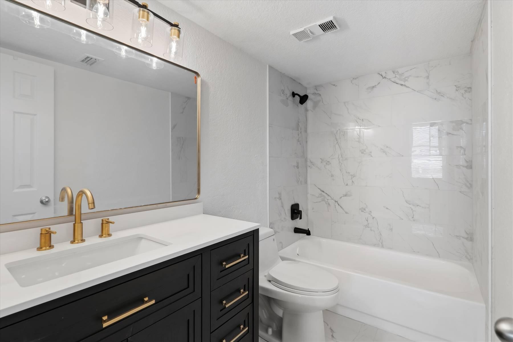 LAKE EMERALD CONDOMINIUM NO SIX - Residential