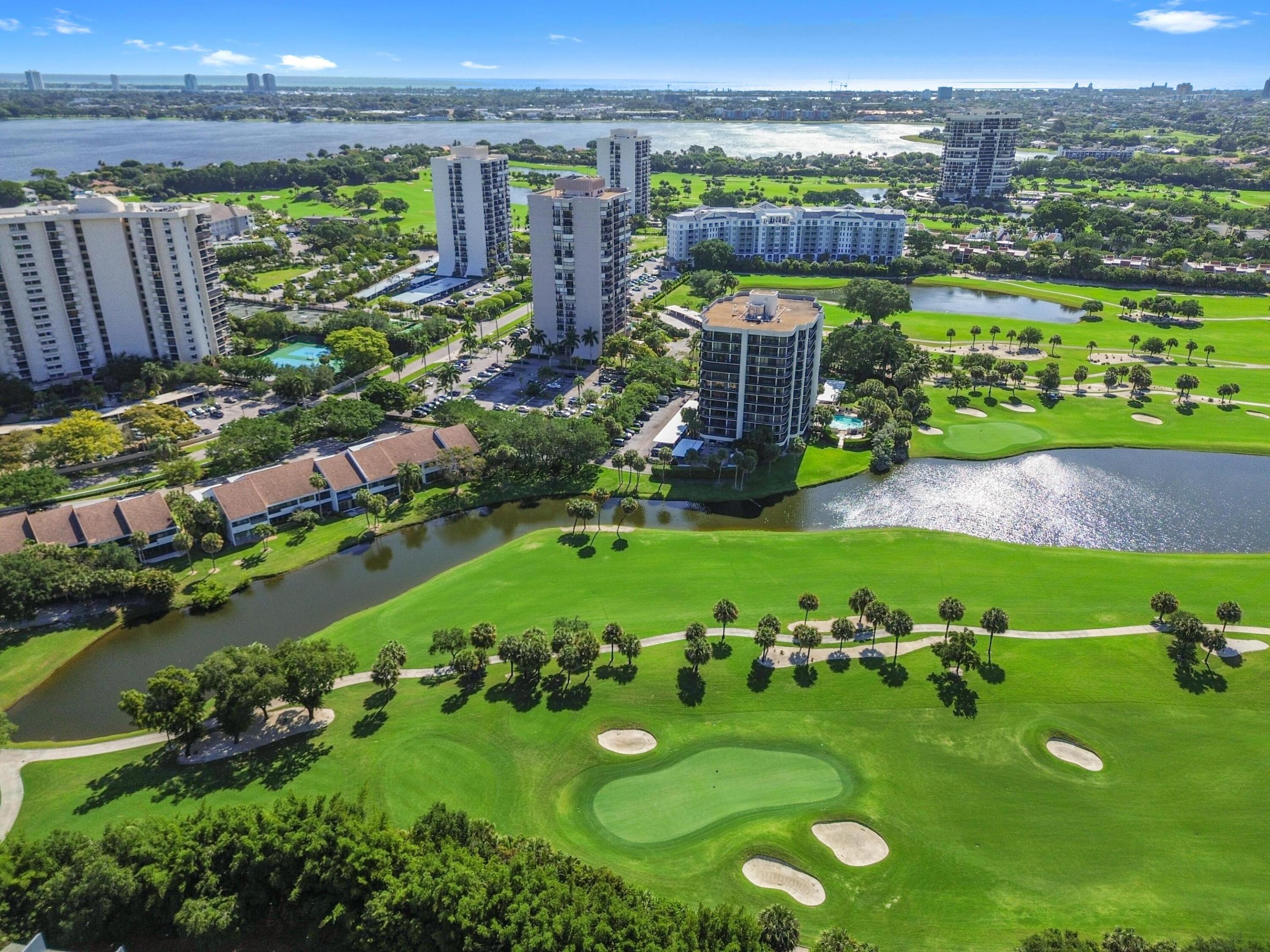 PARLIAMENT GOLF VILLAS CONDO - Residential