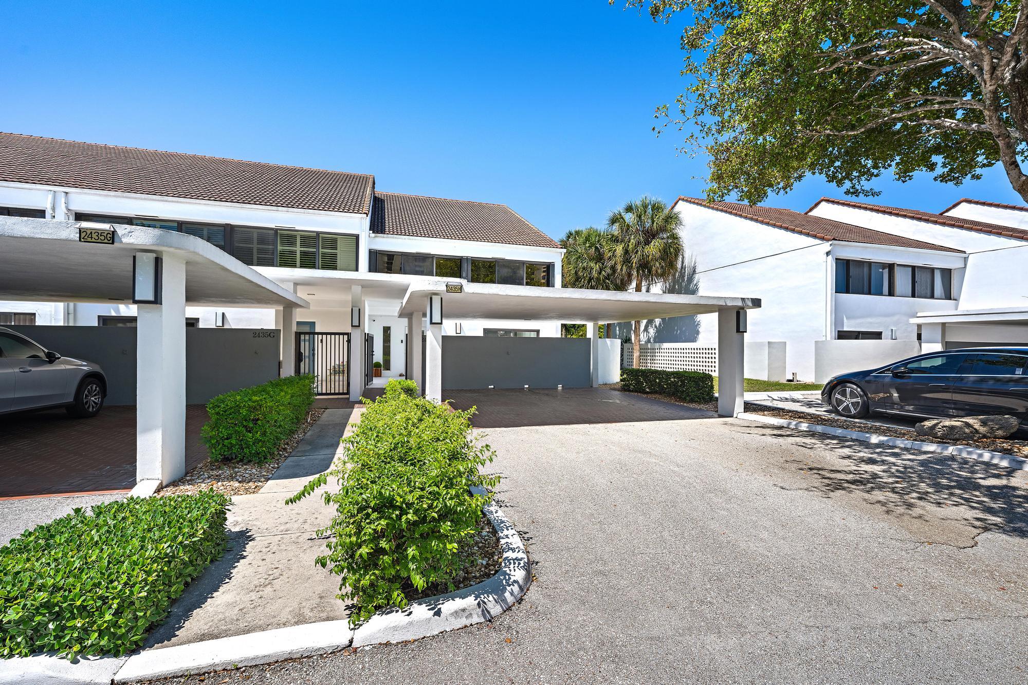 PARLIAMENT GOLF VILLAS CONDO - Residential