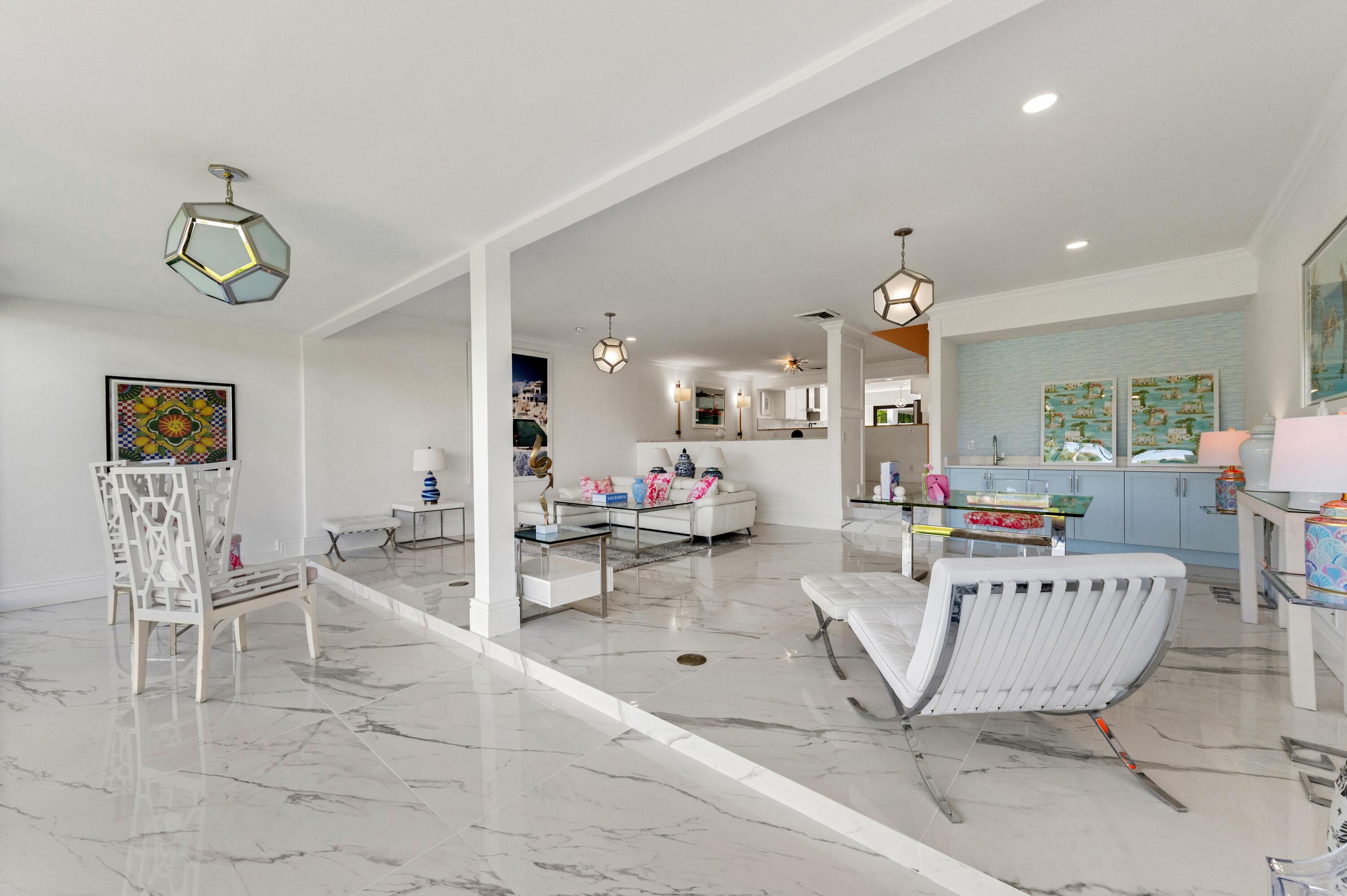 PARLIAMENT GOLF VILLAS CONDO - Residential