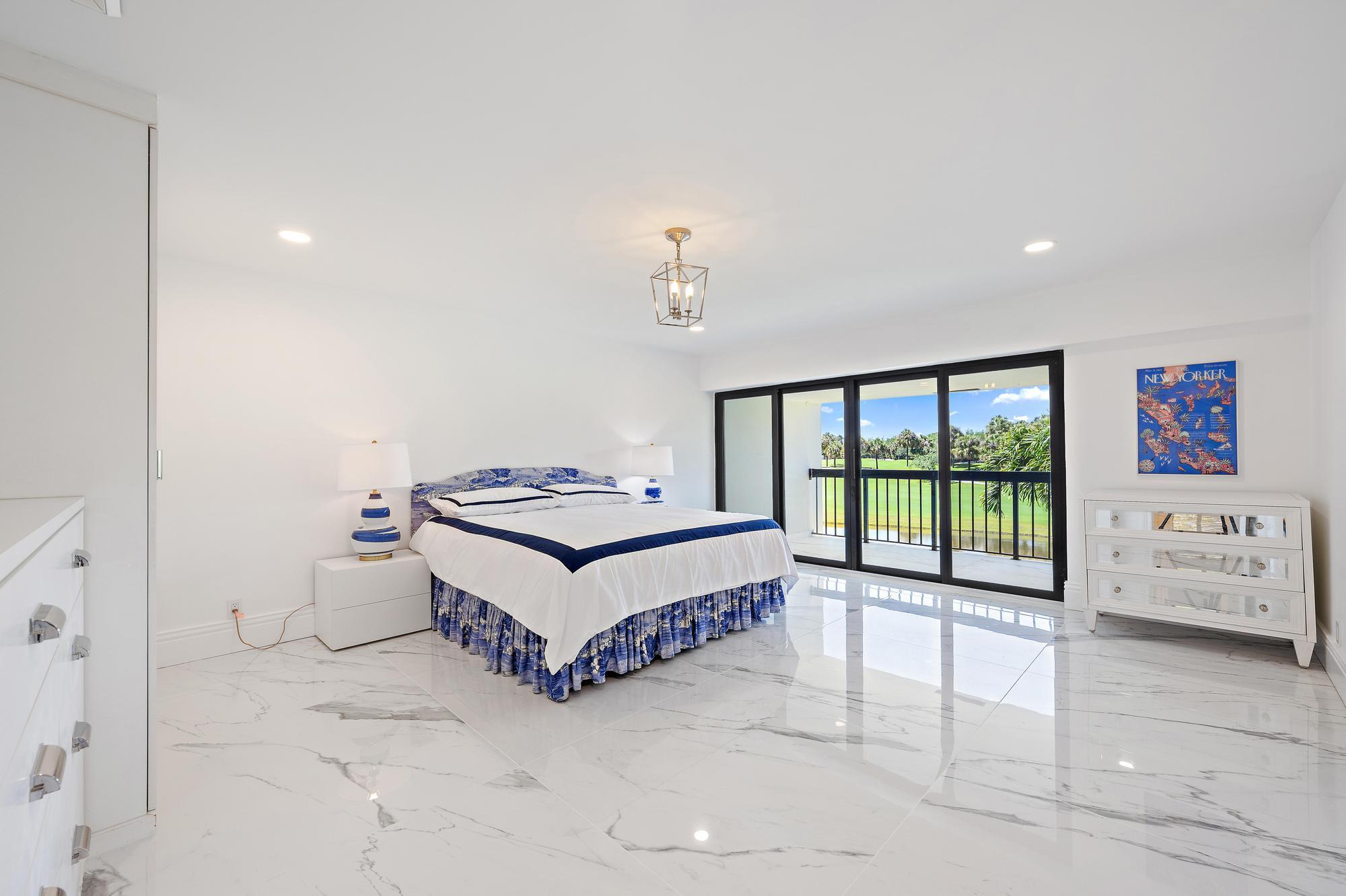 PARLIAMENT GOLF VILLAS CONDO - Residential