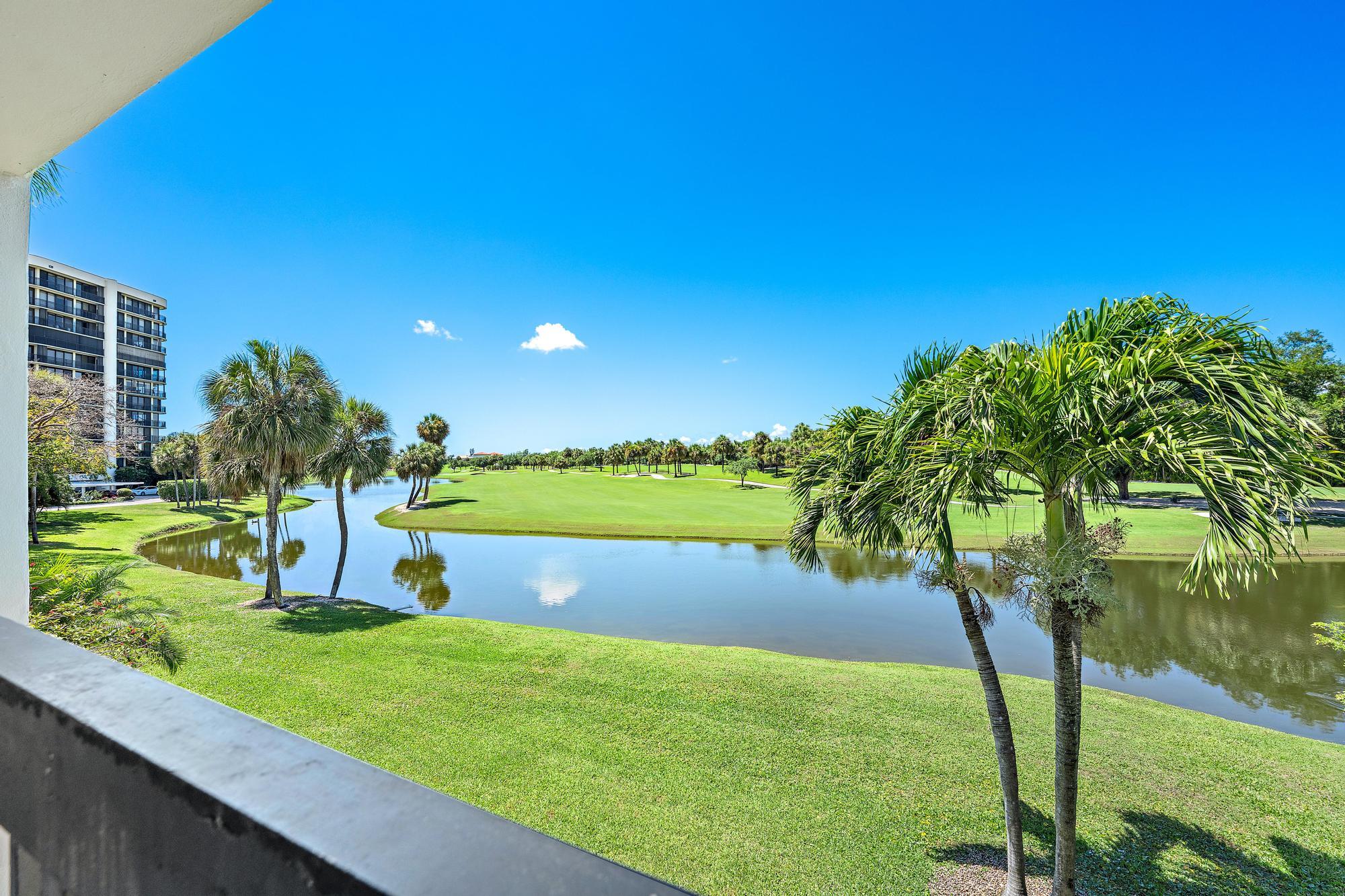 PARLIAMENT GOLF VILLAS CONDO - Residential