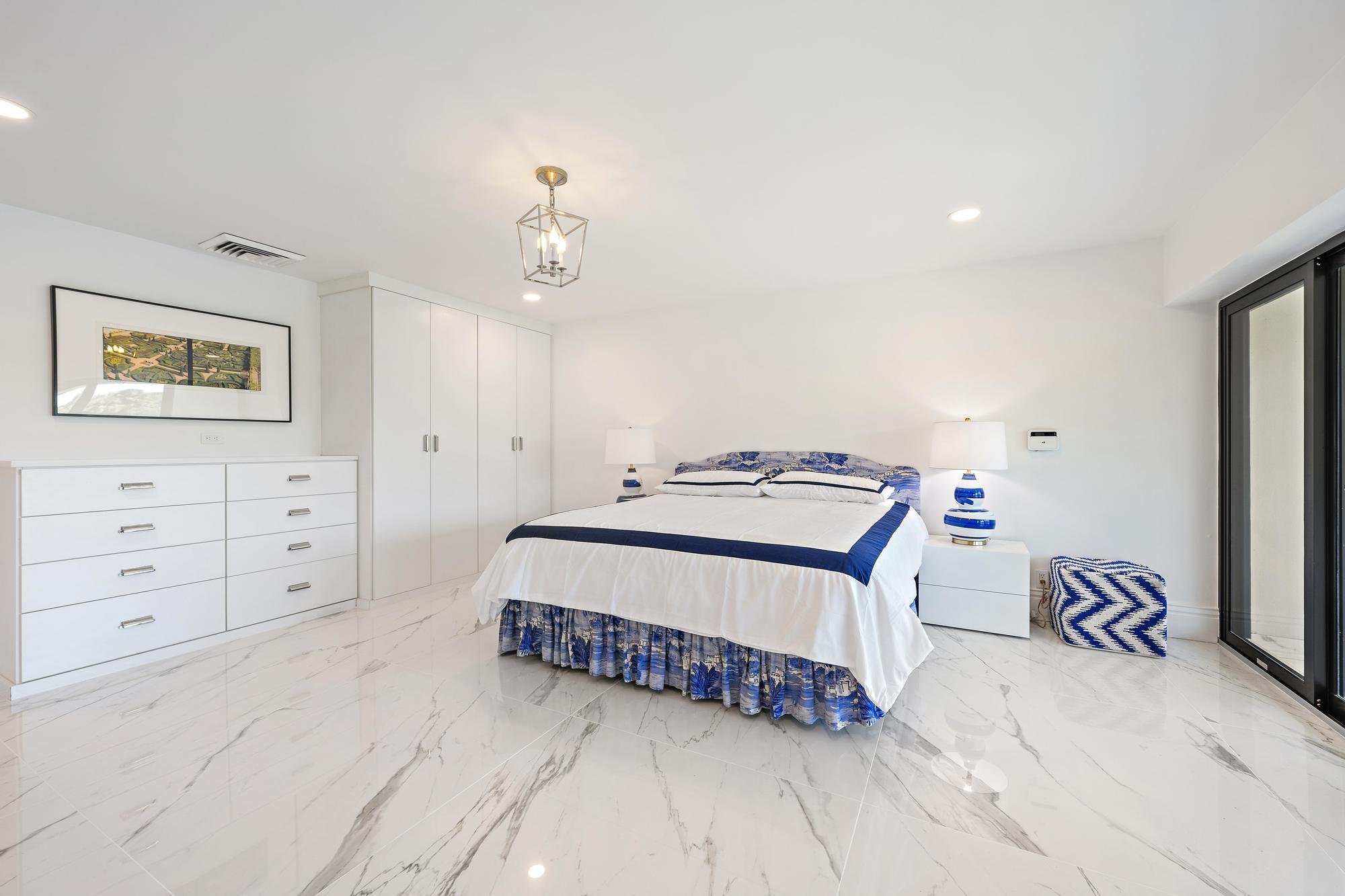 PARLIAMENT GOLF VILLAS CONDO - Residential