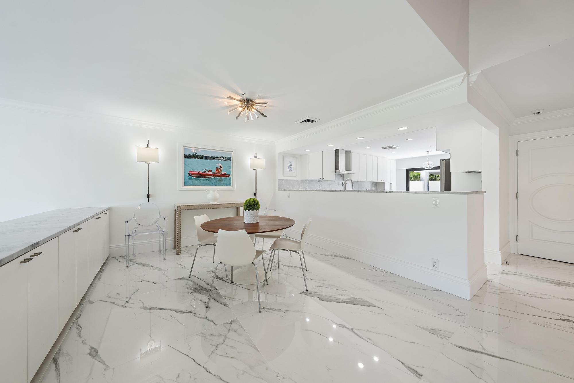 PARLIAMENT GOLF VILLAS CONDO - Residential