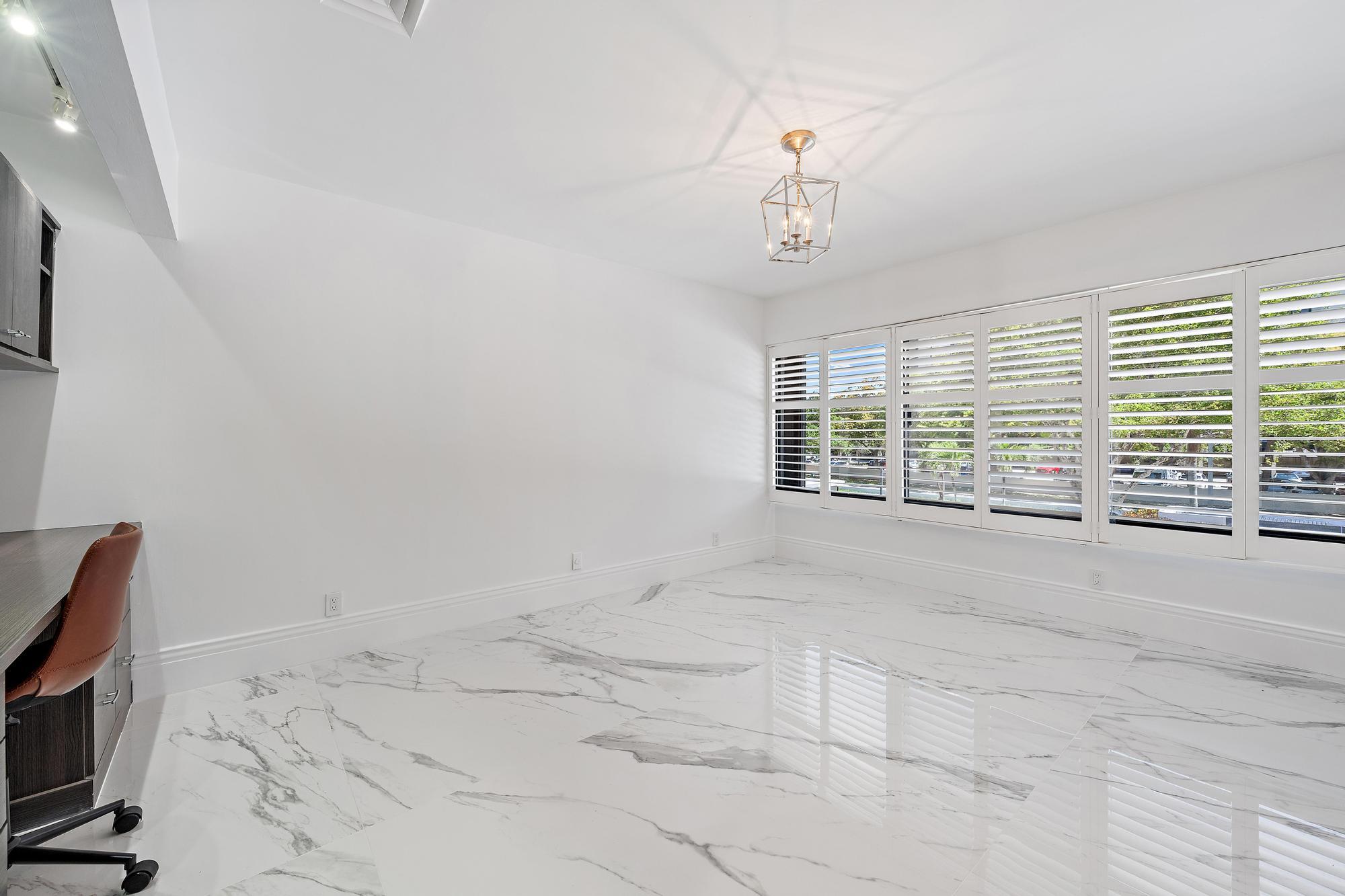 PARLIAMENT GOLF VILLAS CONDO - Residential