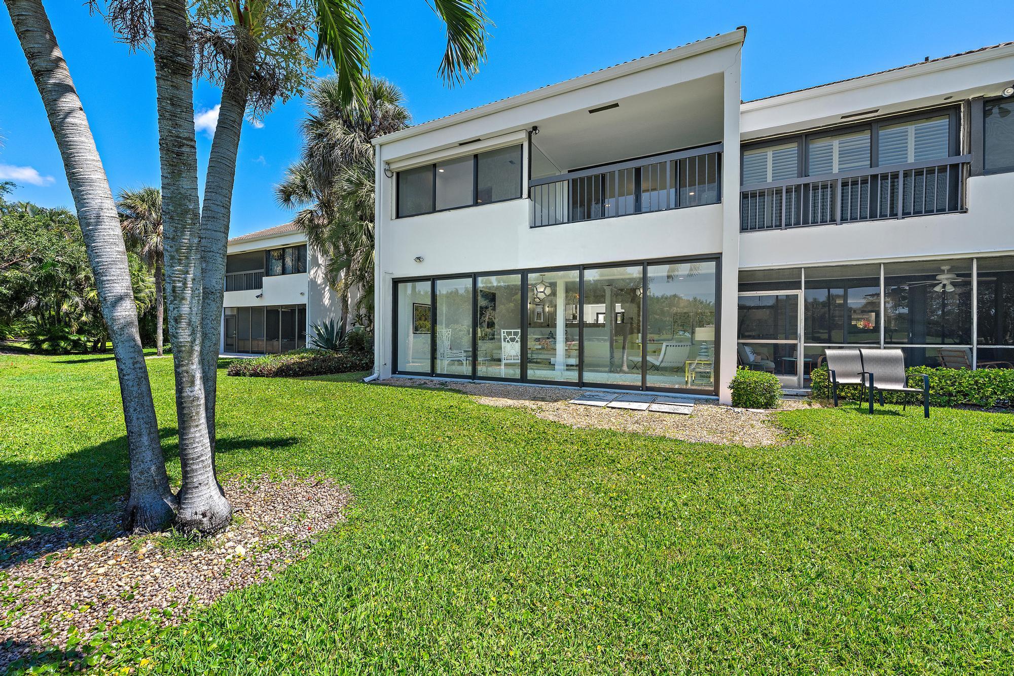 PARLIAMENT GOLF VILLAS CONDO - Residential