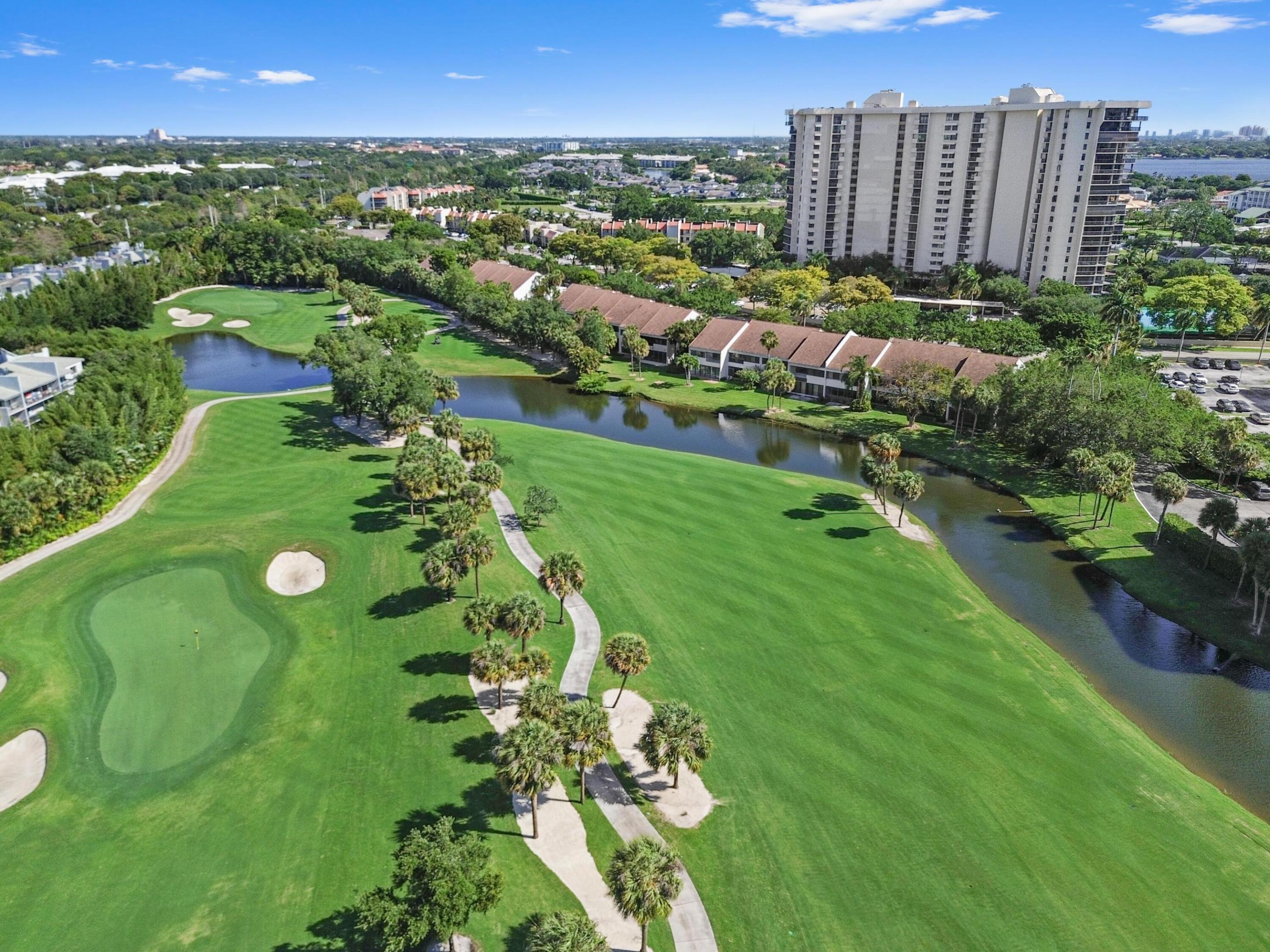 PARLIAMENT GOLF VILLAS CONDO - Residential