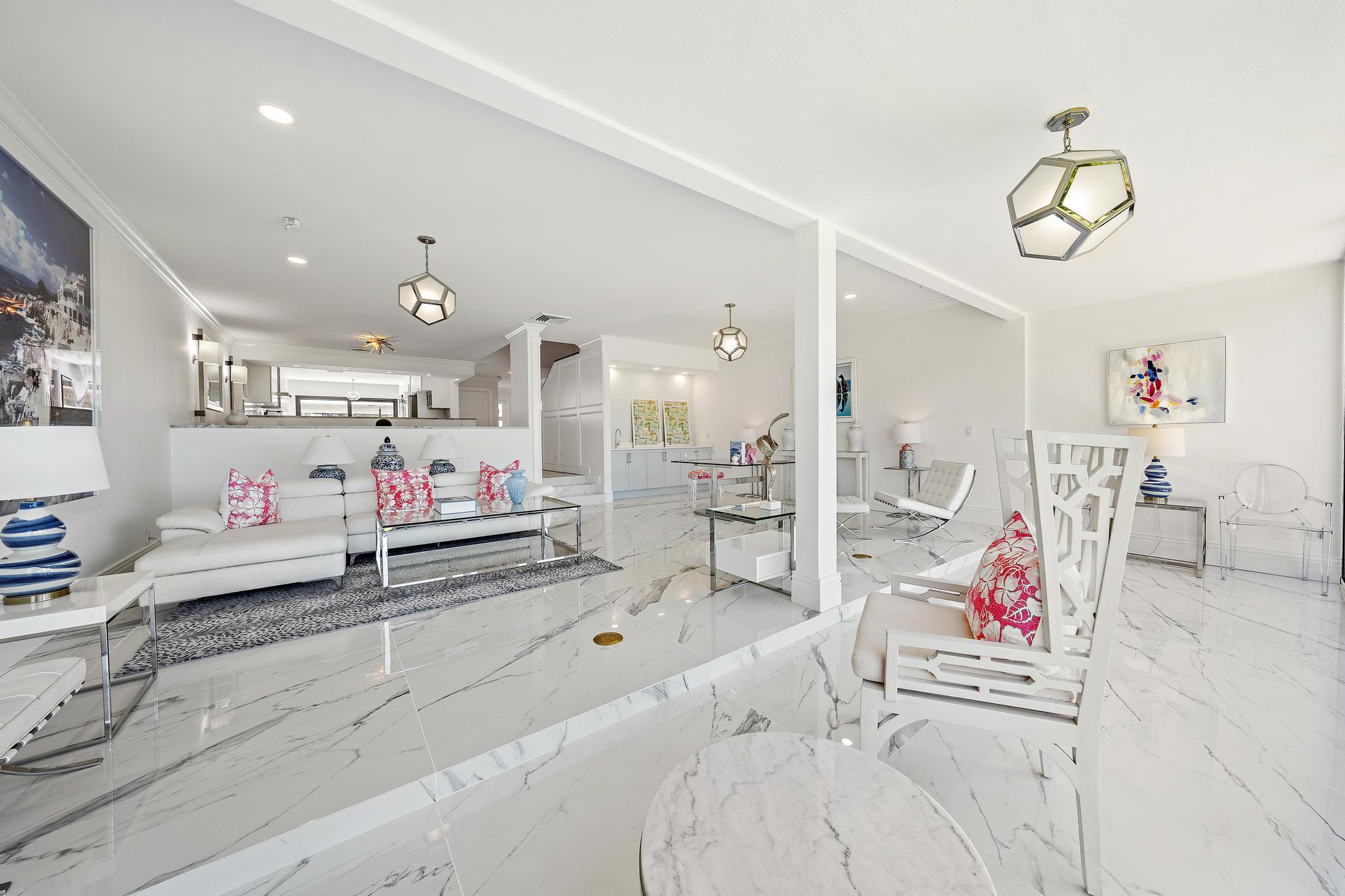 PARLIAMENT GOLF VILLAS CONDO - Residential