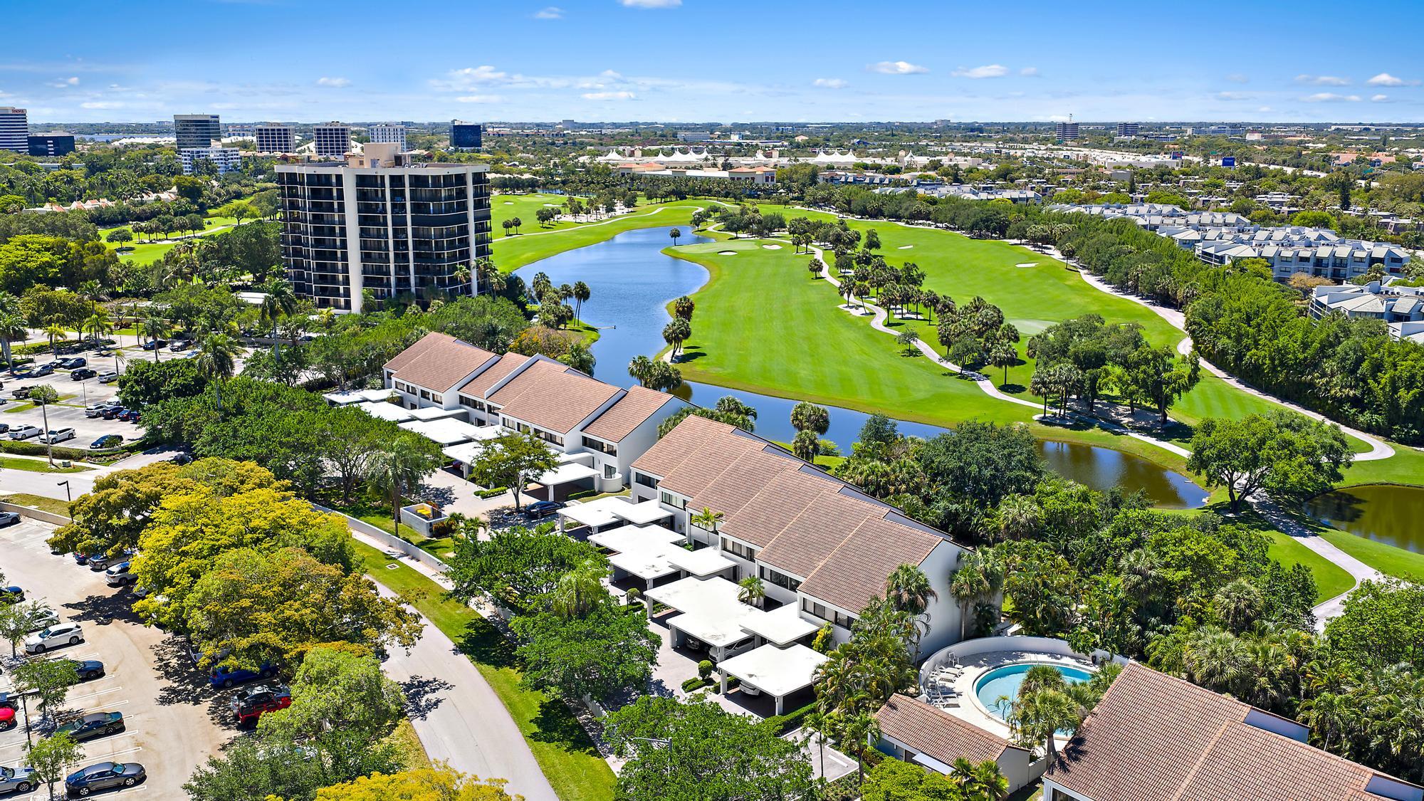 PARLIAMENT GOLF VILLAS CONDO - Residential