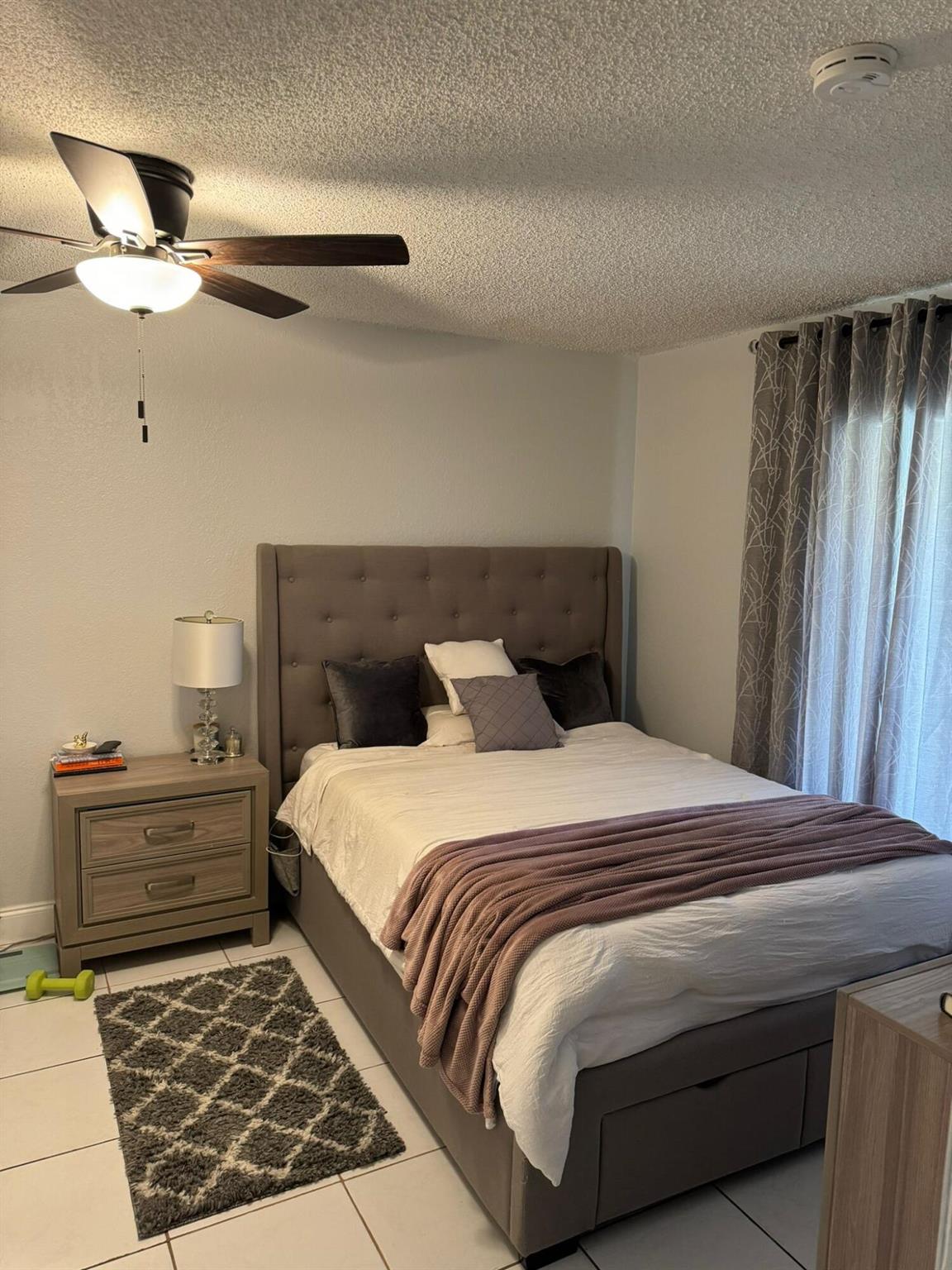 FOREST CONDO - Residential